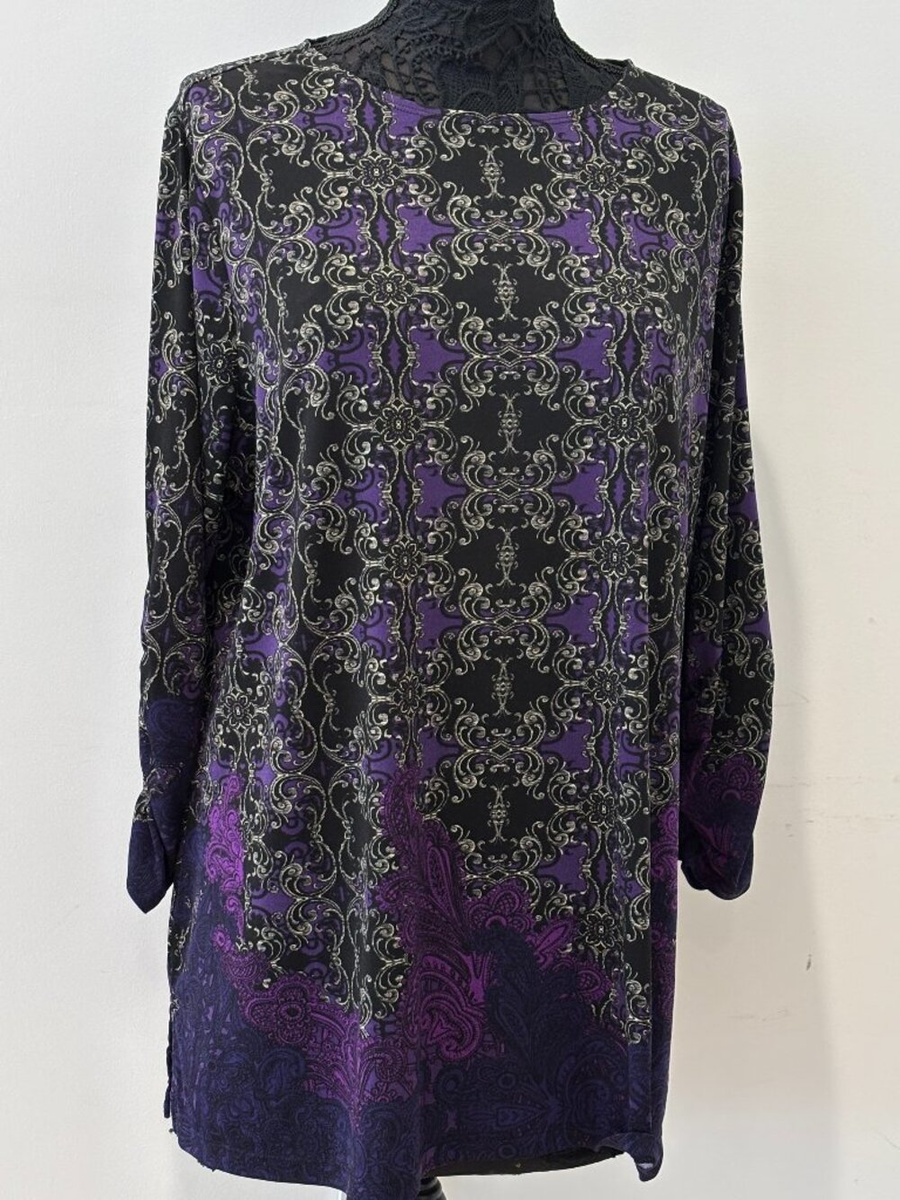 Susan Graver knit purple, black & magenta patterned tunic, ruched sleeves, XL
